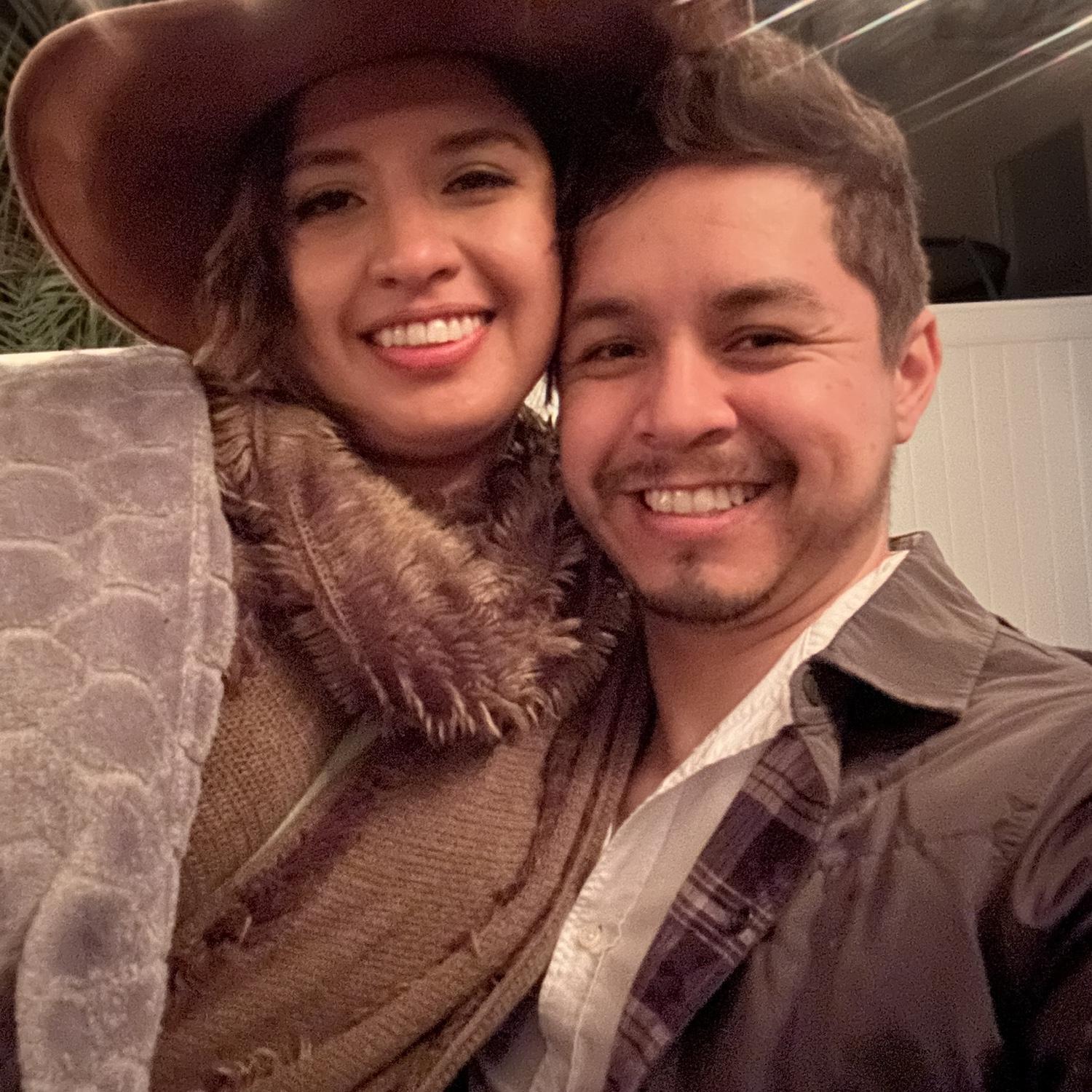 New Years at her family’s house 🥳