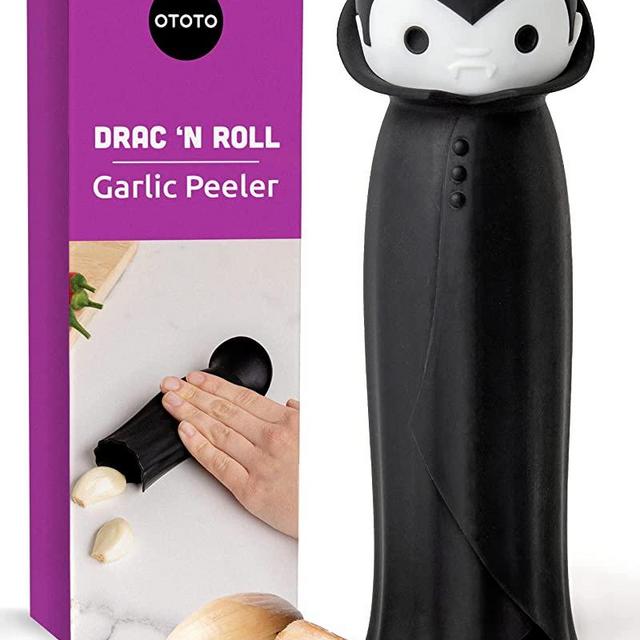 OTOTO Drac N' Roll Vampire Garlic Roller, Silicone Garlic Peeler Tube - Garlic Peeler Silicone Tube Roller for Halloween - Kitchen Gadget for Garlic, Garlic Tube, Garlic Roller Peeler, Garlic Tool