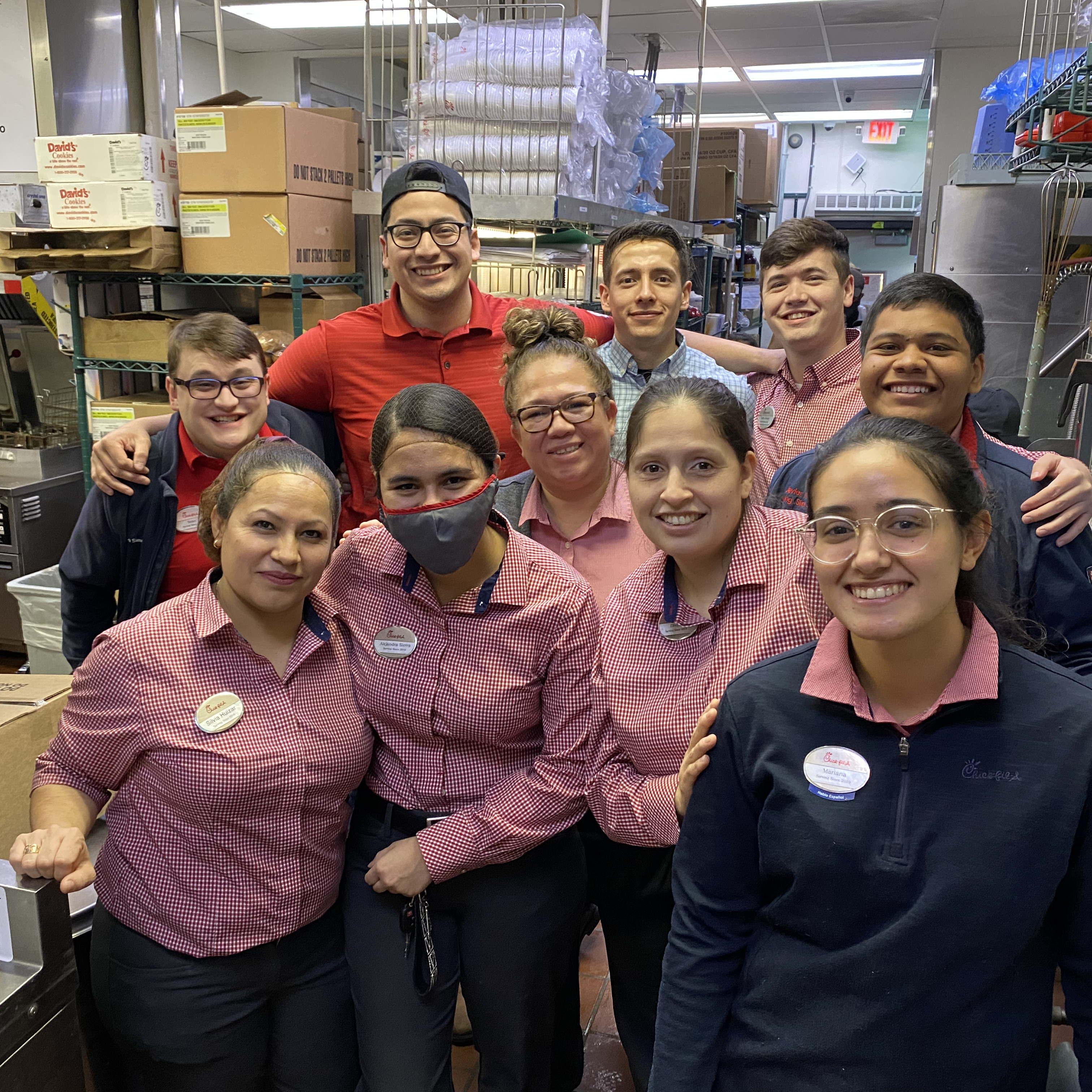 Mariana's last day at Chick-fil-A before moving to Georgia!