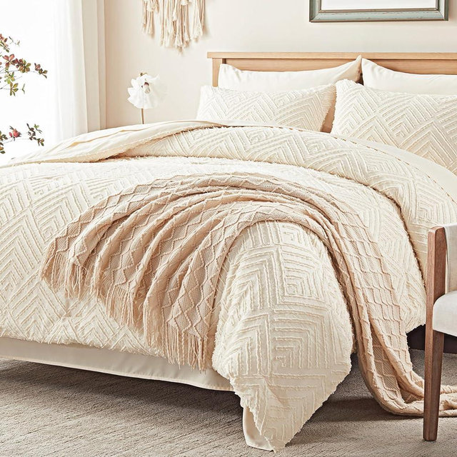 Zzlpp Queen Comforter Set 7 Pieces, Cream Tufted Bed in a Bag with Comforter and Sheets, All Season Boho Bedding Sets with 1 Comforter, 2 Pillow Shams, 2 Pillowcases, 1 Flat Sheet, 1 Fitted Sheet