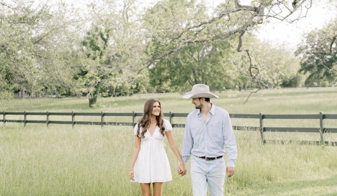 The Wedding Website of Mallory Compton and Hayden Jozwiak