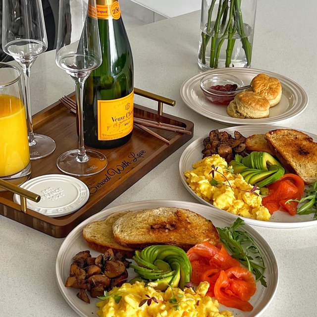 Breakfast for Two - Day 1