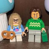Bricks and Minifigs