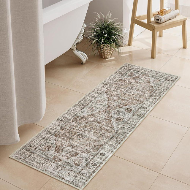 Uphome Bathroom Rugs Runner, Distressed Farmhouse Boho Khaki Bath Mat, Non Slip Washable Long Bath Rugs, Vintage Traditonal Soft Velvet Bathroom Runner for Bathtub Sink Shower, 18x47 inch