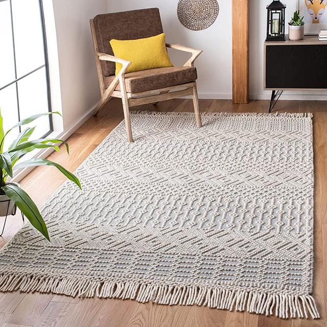 SAFAVIEH Natura Collection 4' x 6' Ivory/Grey NAT852A Handmade Moroccan Boho Premium Wool Fringe Living Room Dining Bedroom Accent Rug