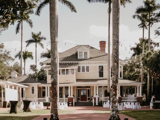 The Wedding Website of Camilla Gonzalez and Lane Lawe