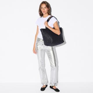 Metro Medium Deluxe Tote Bag