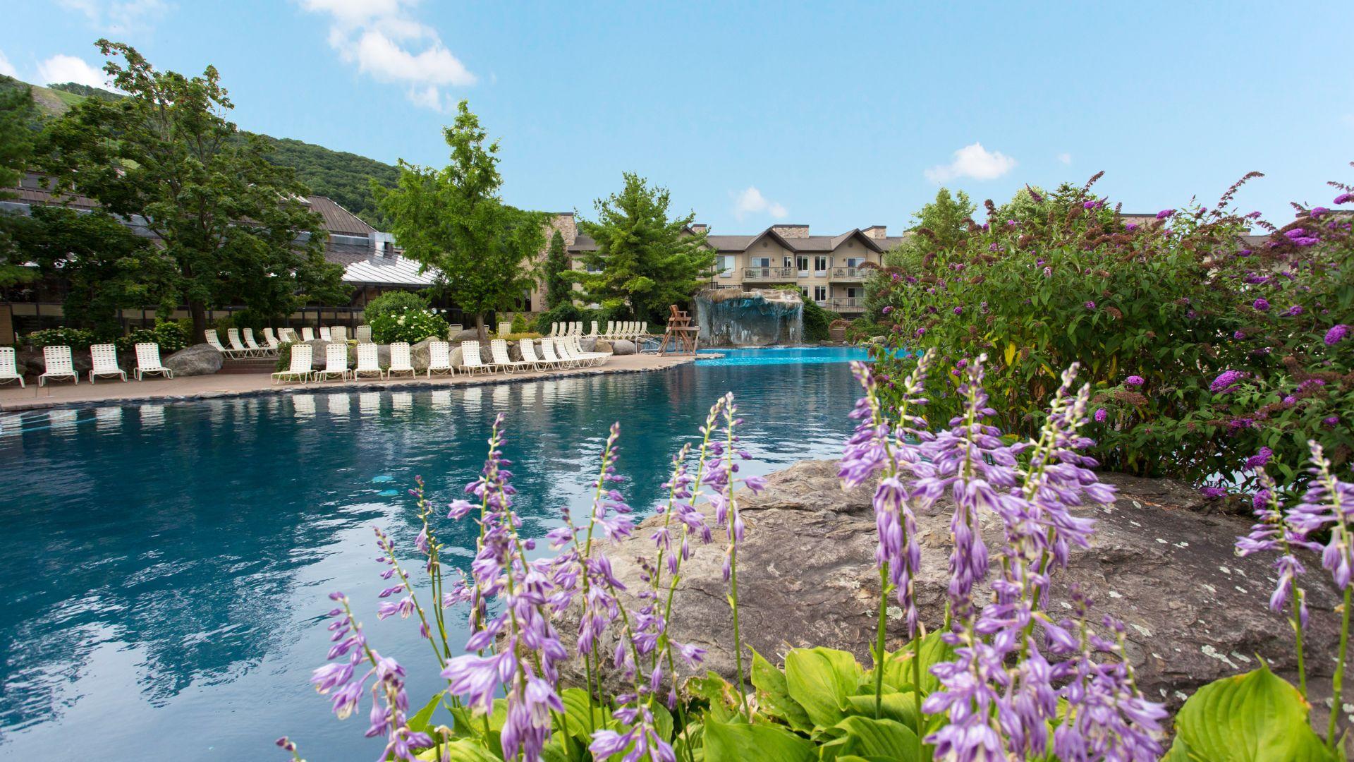 The Wedding Website of Bria Litow and Drew Hanson