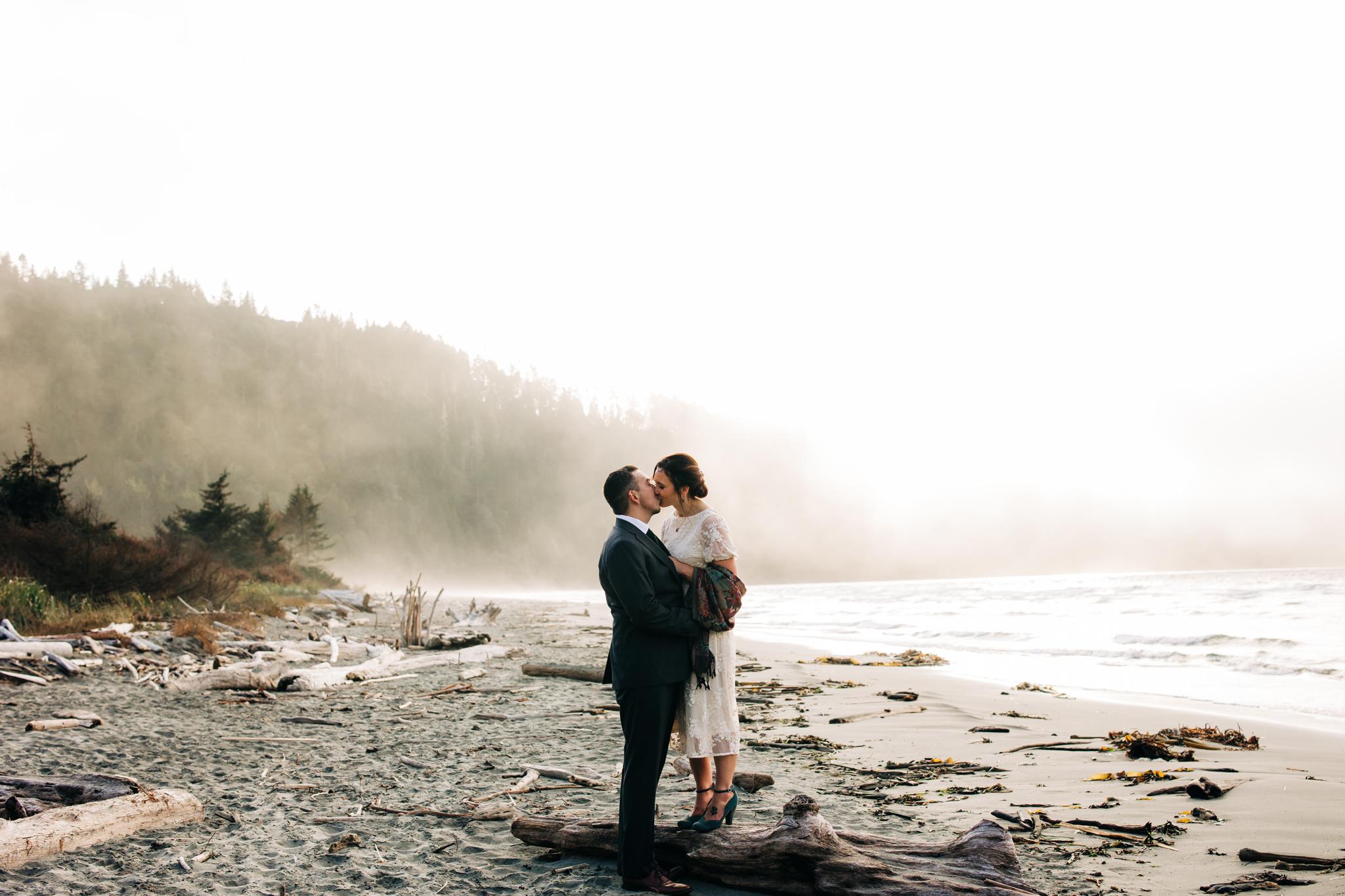 The Wedding Website of Ariel Oksendahl and Michael Evitt