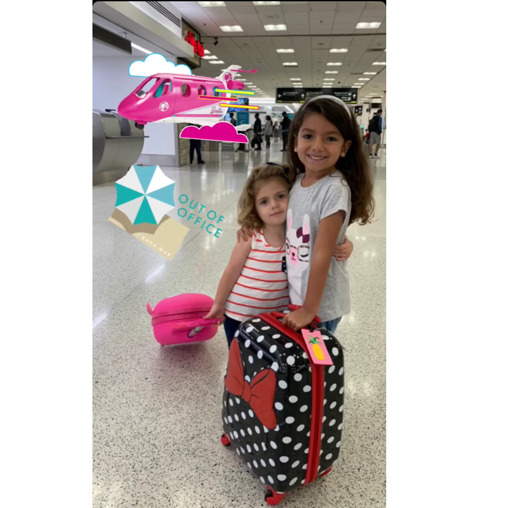Airport hugs