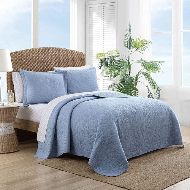 Tommy Bahama Costa Sera Collection Soft and Breathable, Quilt Bedpsread Coverlet Seasons, Pre-Washed for Added Softness, King, Blue
