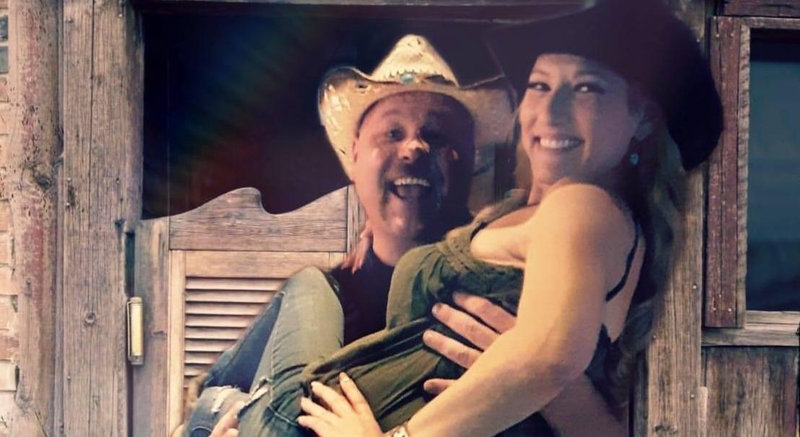 Annette Cheney and Justin Reed's Wedding Website