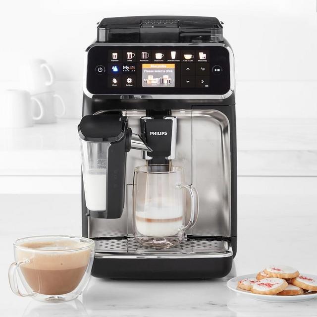 Philips 5400 Fully Automatic Espresso Machine with LatteGo