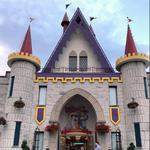 Dutch Wonderland Family Amusement Park