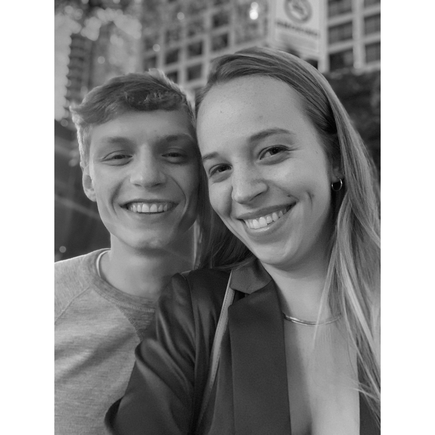 Date night in downtown Chicago in May 2021