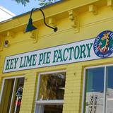 Blond Giraffe Key Lime Pie Factory ®