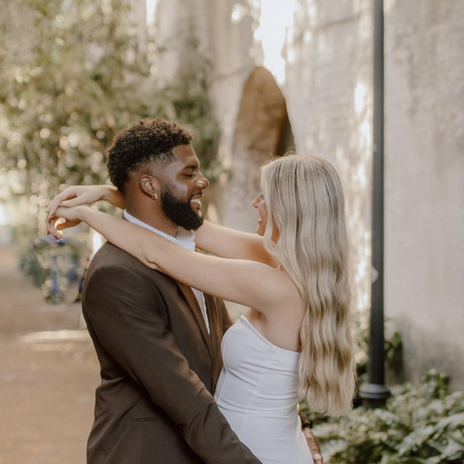 The Wedding Website of Emma Strong and Jay Howard
