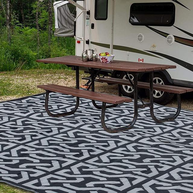 SAND MINE Reversible Mats, Plastic Straw Rug, Fade Resistant Area Rug, Large Floor Mat and Rug for Outdoors, RV, Patio, Backyard, Deck, Picnic, Beach, Trailer, Camping (9' x 12', Black & Grey)