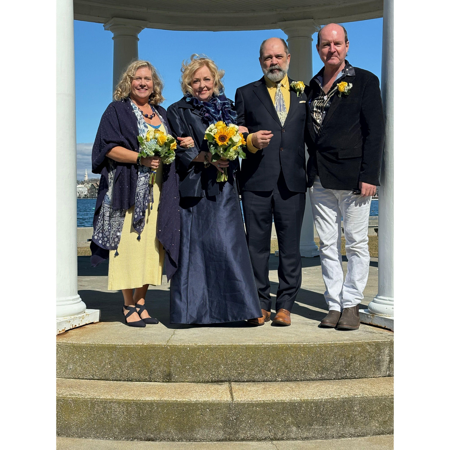 The Wedding Party in King's Park gazebo