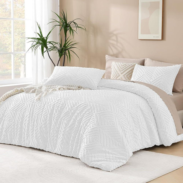 Andency White Oversized King Comforter 120"x98", 3 Pieces White Boho Bedding Set & Collections, Farmhouse Tufted Fluffy Bed Set (1 Comforter, 2 Pillowcases)