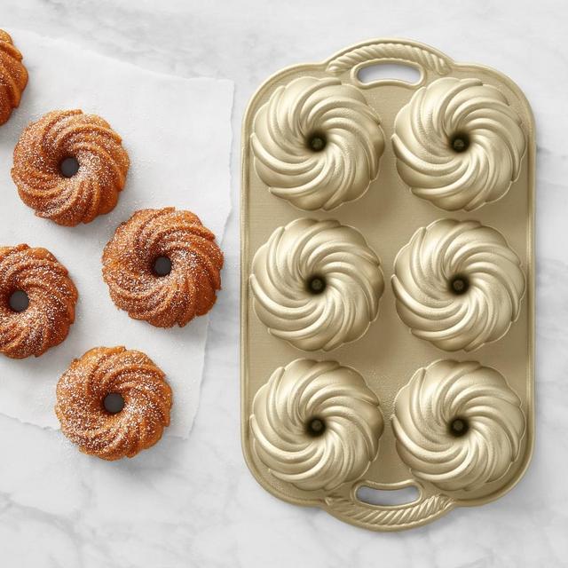 Nordic Ware Swirl Bundlette, 6-Well