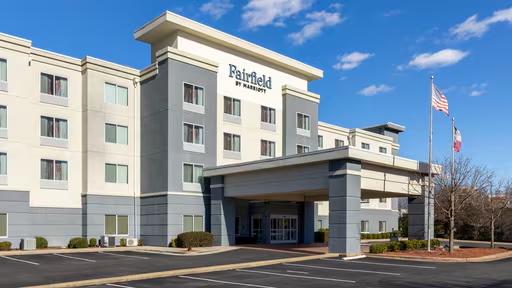 The Wedding Website of Zachary Combs and Emma Hodges