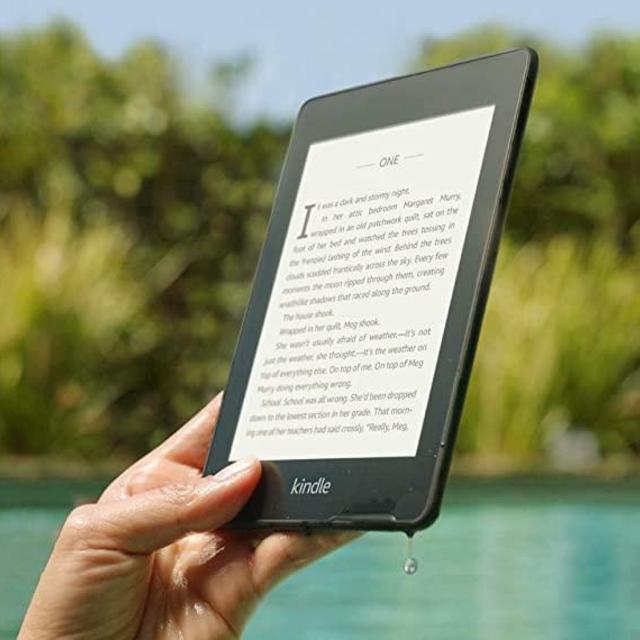 Kindle Paperwhite – Now Waterproof with 2x the Storage – Ad-Supported