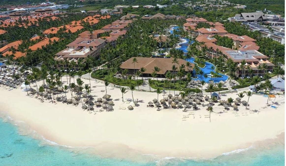 The Wedding Website of Janicia Henderson and Raymond Bray