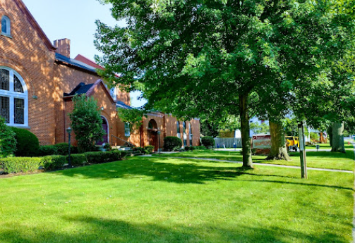 The Wedding Website of Ali Orlando and Dan Hough