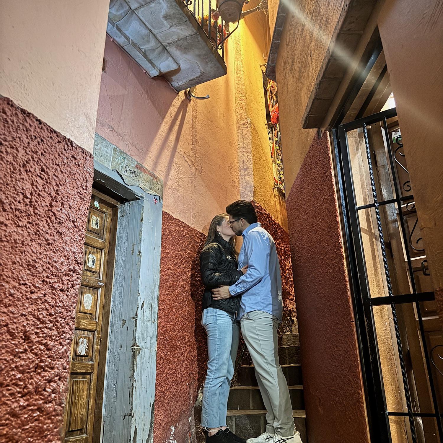 The "Callejon del Beso" or "Alley of the Kiss". Luckily our story has a happier ending than the legend associated with this Guanajauto, Mexico landmark!