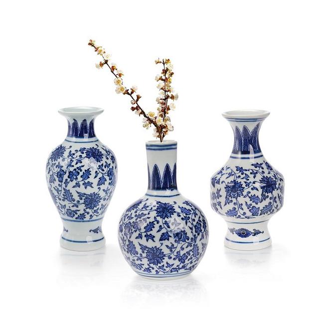 Goaste 3 Pack Small Blue and White Porcelain Vases, 5.5 Inch Tall Mini Vintage Vases, Classic Decorative Bud Vases, Chinoiserie Ceramic Vases for Home Decor, Office, Party Decoration and Events