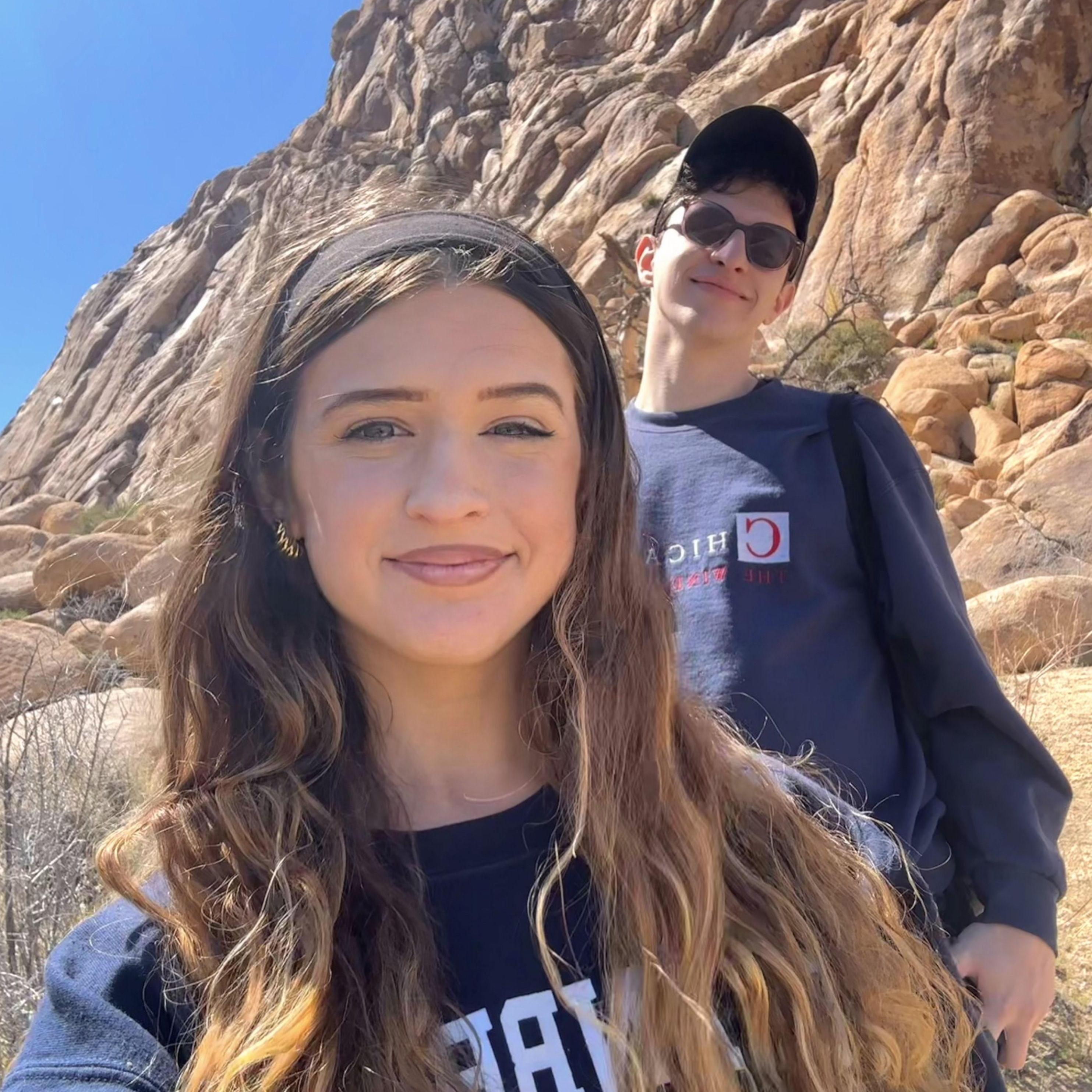 Spending time in Joshua Tree with cousins Joan and Dan ☀️