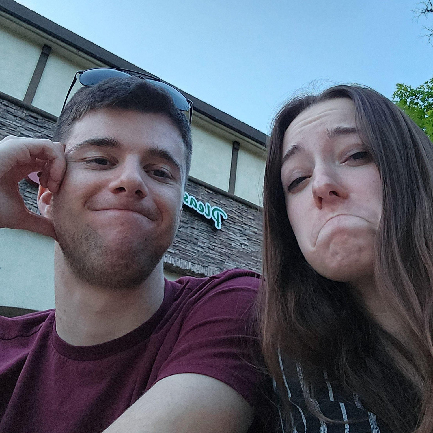 Hi