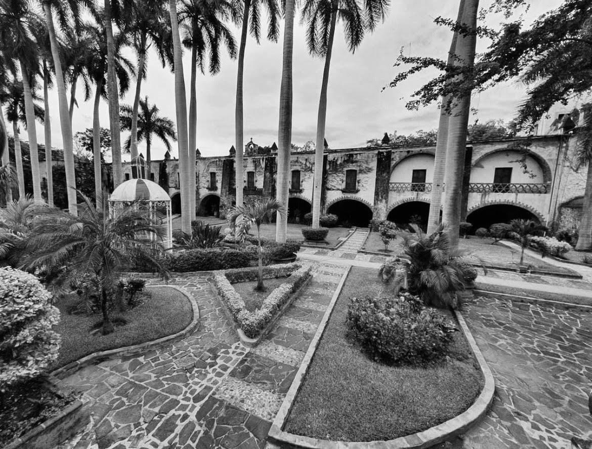 The Wedding Website of Cassie Nava and Julian Melecio