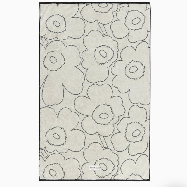 Piirto Unikko bath towel, 100 x 160 cm, ivory - black
