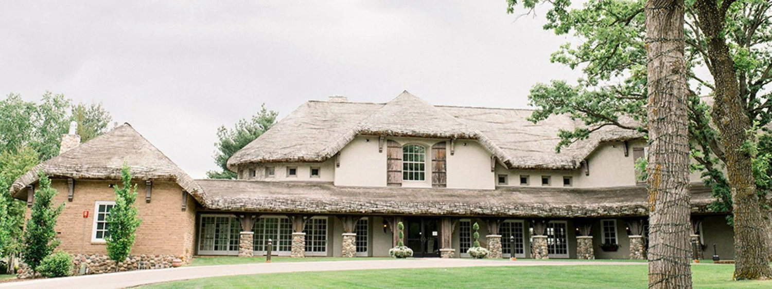The Wedding Website of Amanda Abbott and Thu Doan