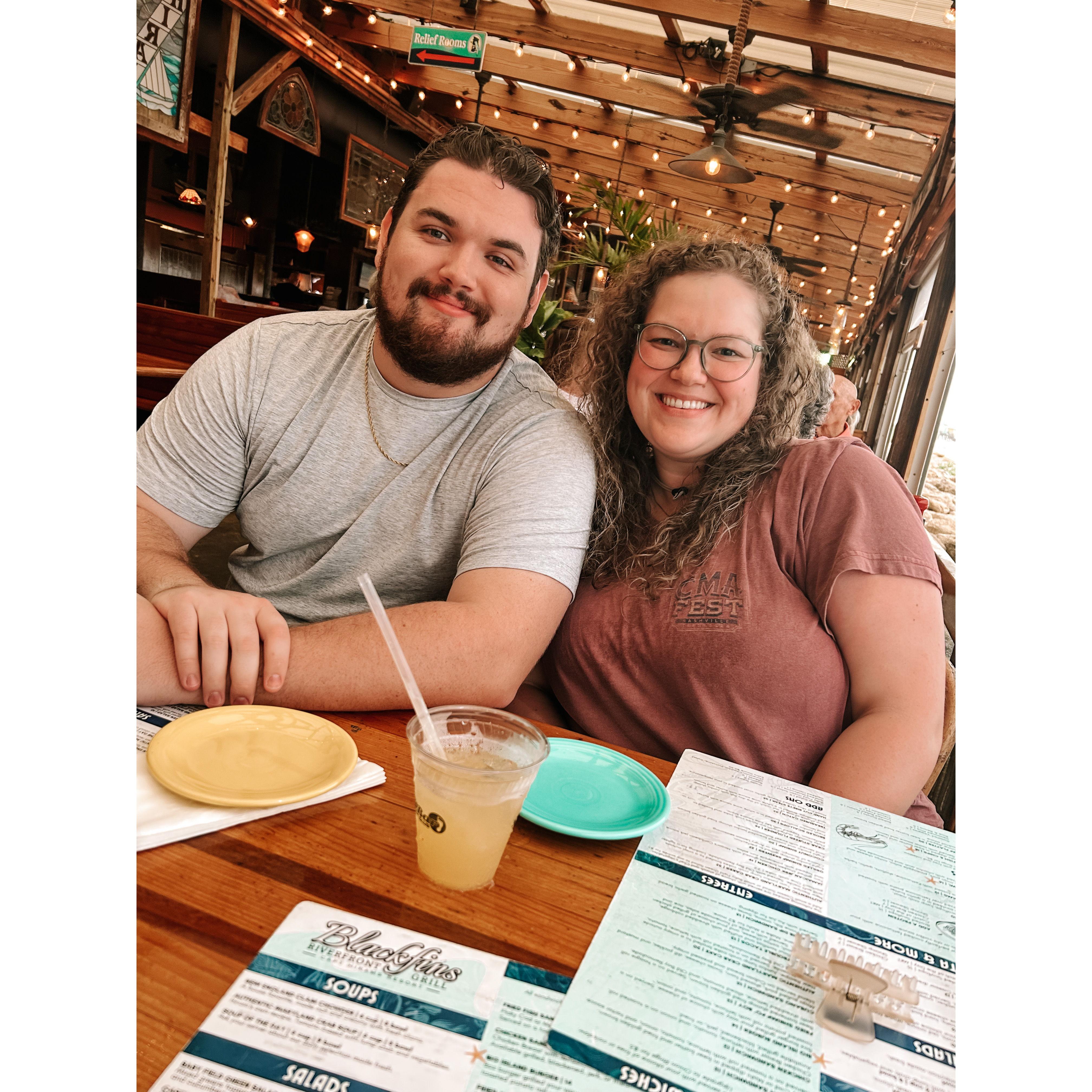 Fried Fish & Crabcakes in Florida? Check.