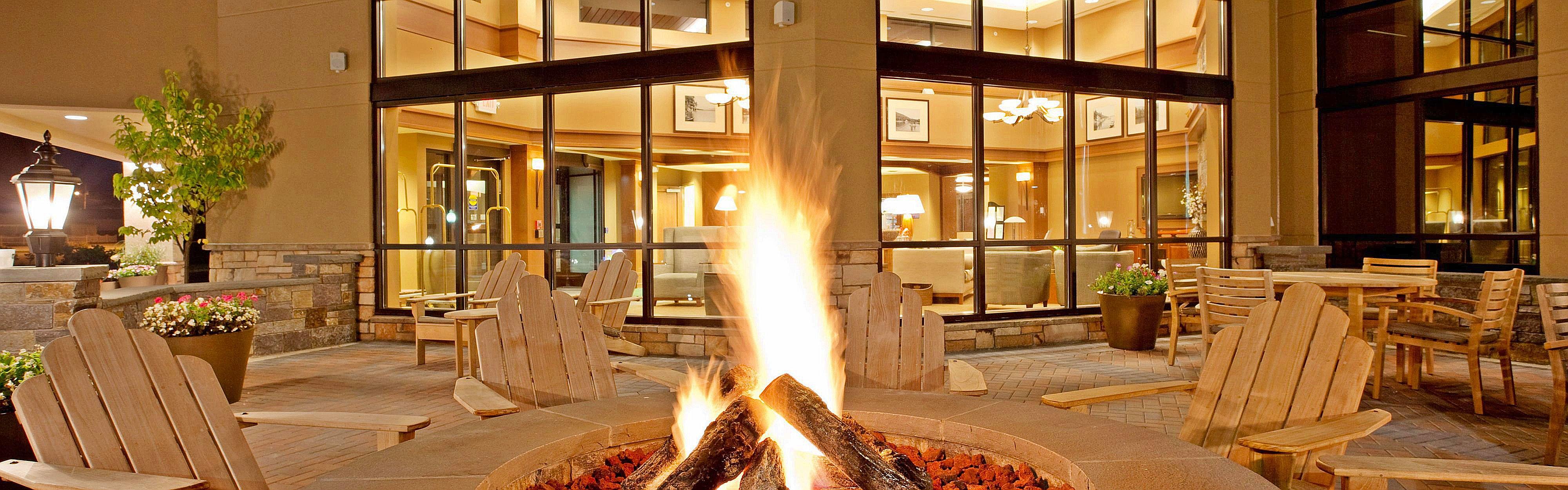 The Wedding Website of Lindsay LaBarge and Tyson Fernandez