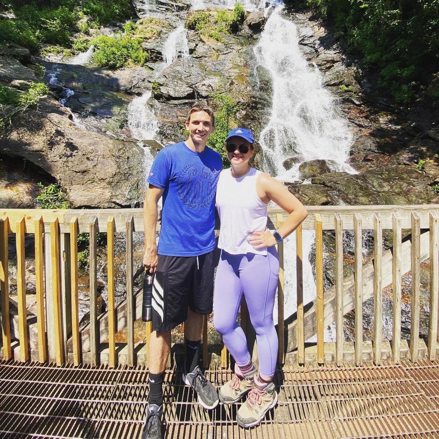 Hiking Amicalola Falls in Georgia