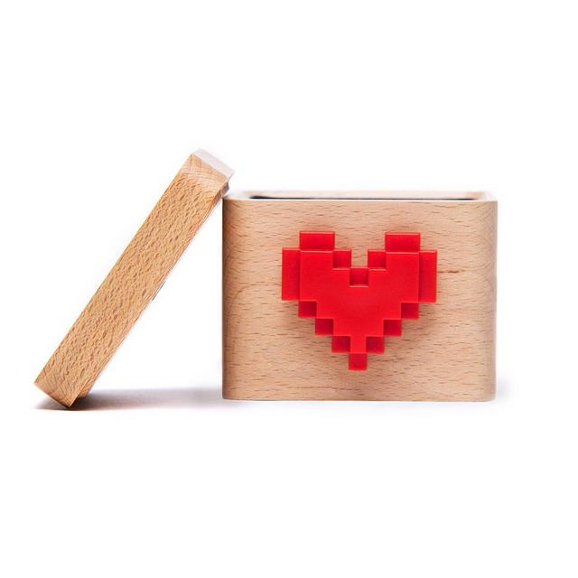 Lovebox Spinning Heart Messenger