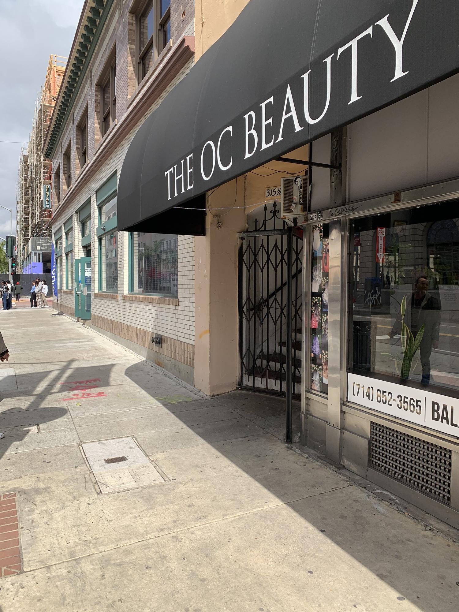 Entrance to reception on Main and 4th.