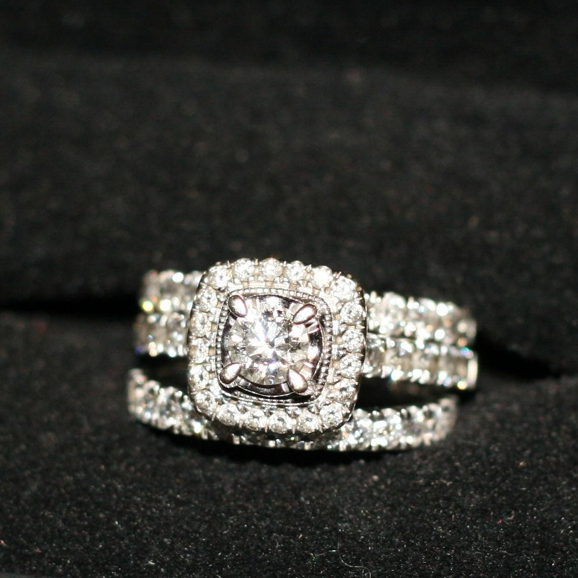 My beautiful ring that I absolutely ADORE!