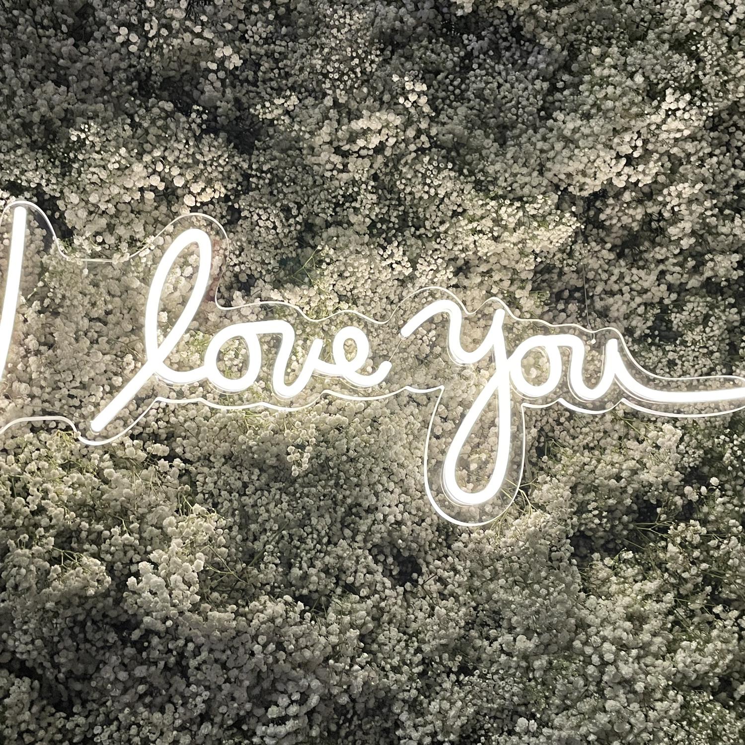 2023 - Love sign - NY