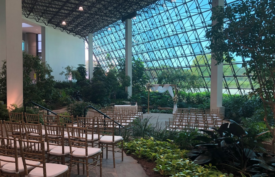 The Wedding Website of Anna Jakubik and Seth Chenard