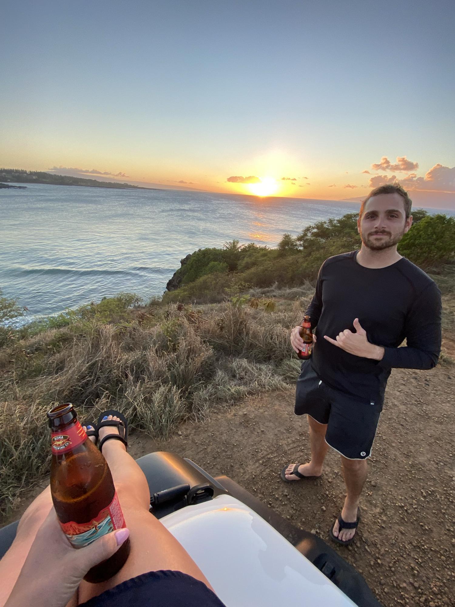 2021: Cliff sunsets in Maui