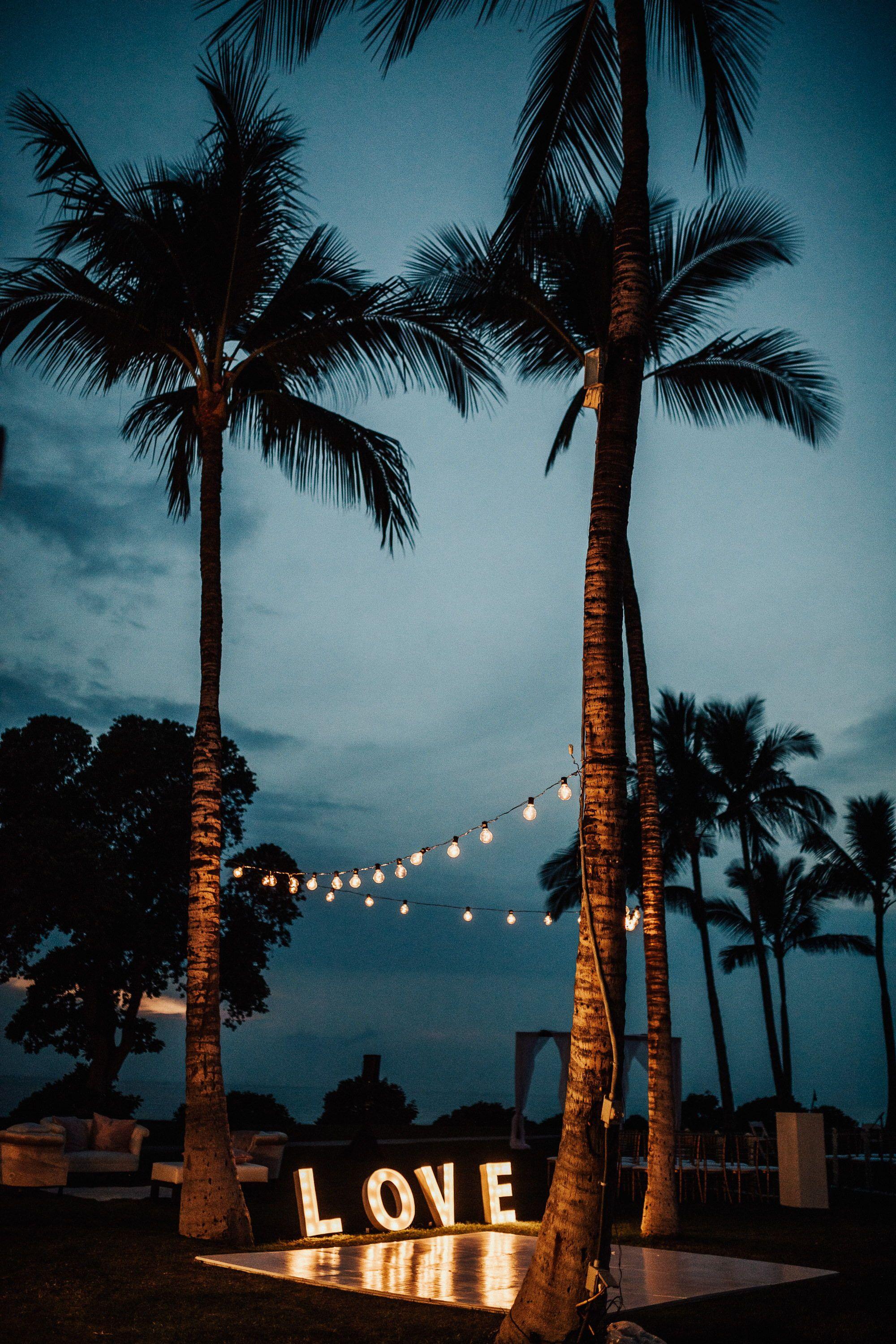 The Wedding Website of Alexandra Lonergan and Cameron Madden