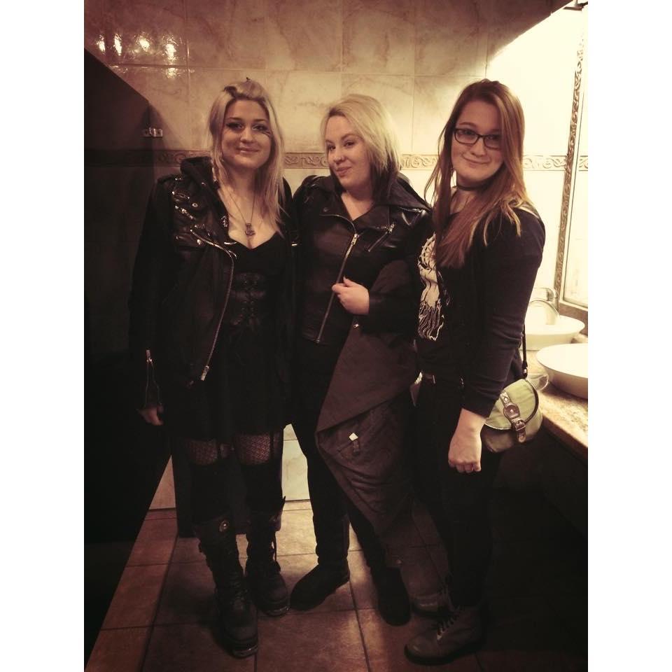 Kira and Stephanie with her sister Alexis at a Mayhem concert