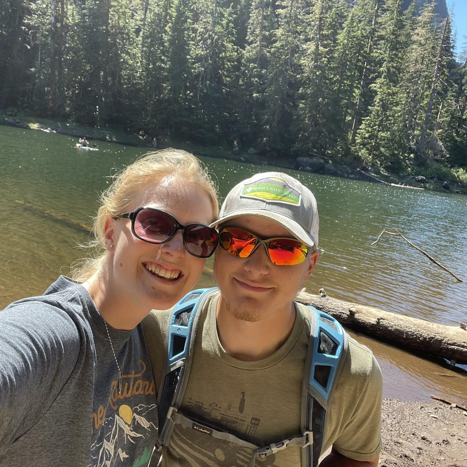 Hike up to Barkley Lake. Aug 2022