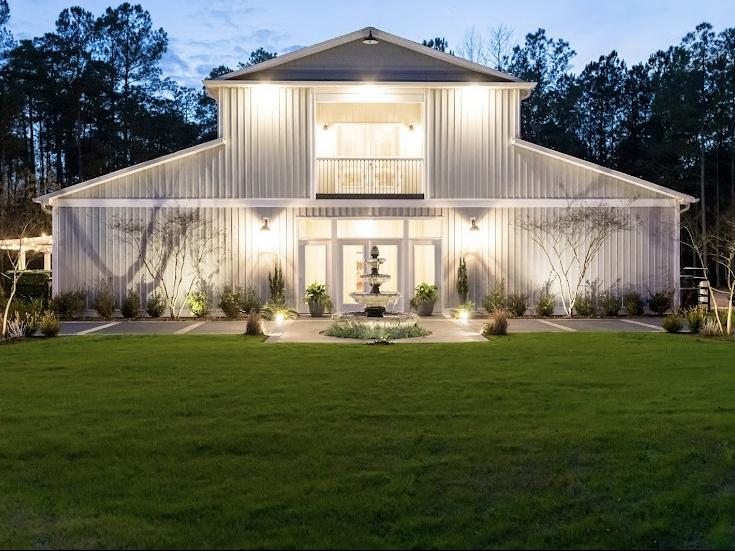 The Wedding Website of Sarah Davis and Jon Wiley