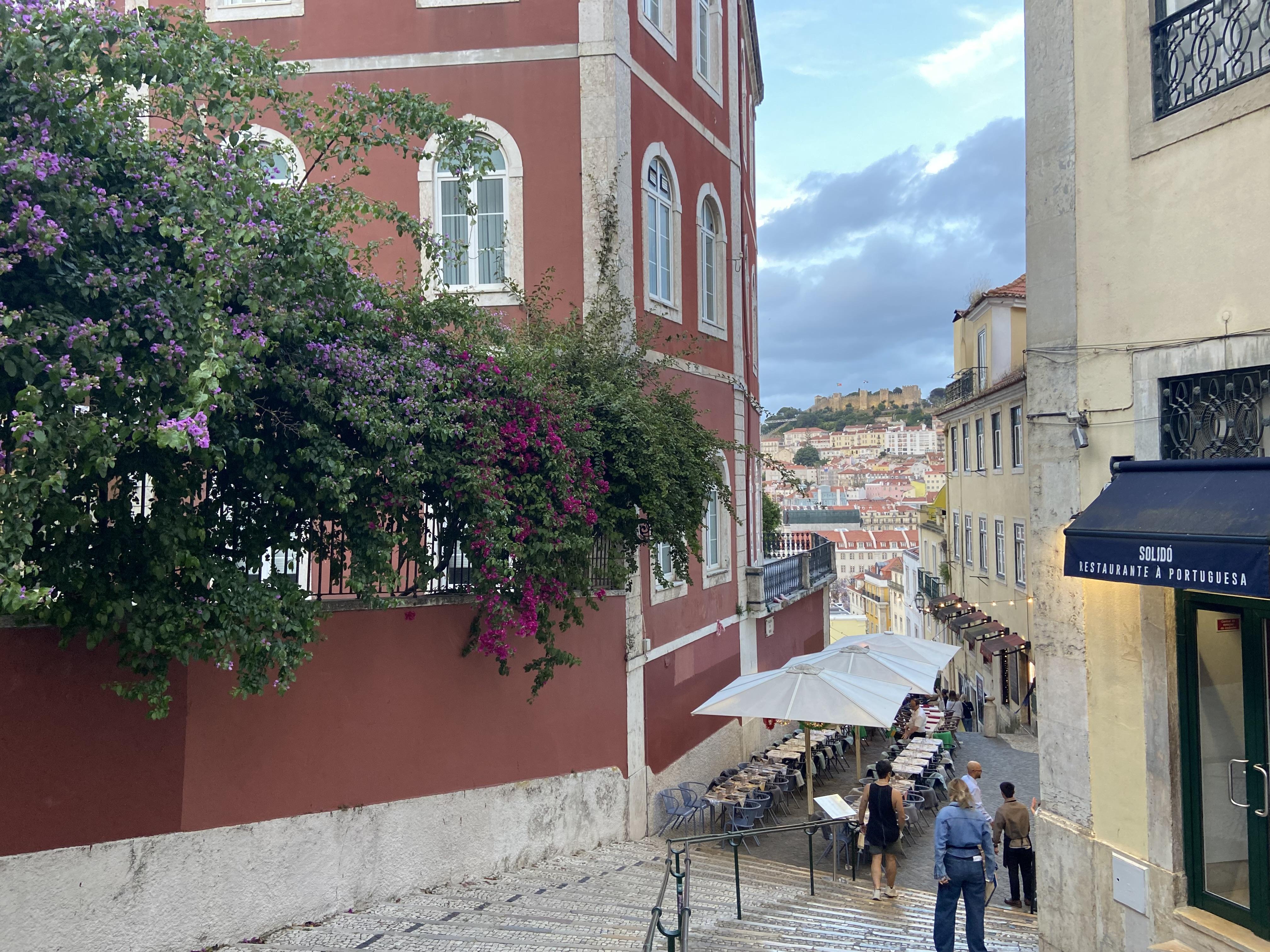 The Wedding Website of Julia Moore and Christopher de Haan